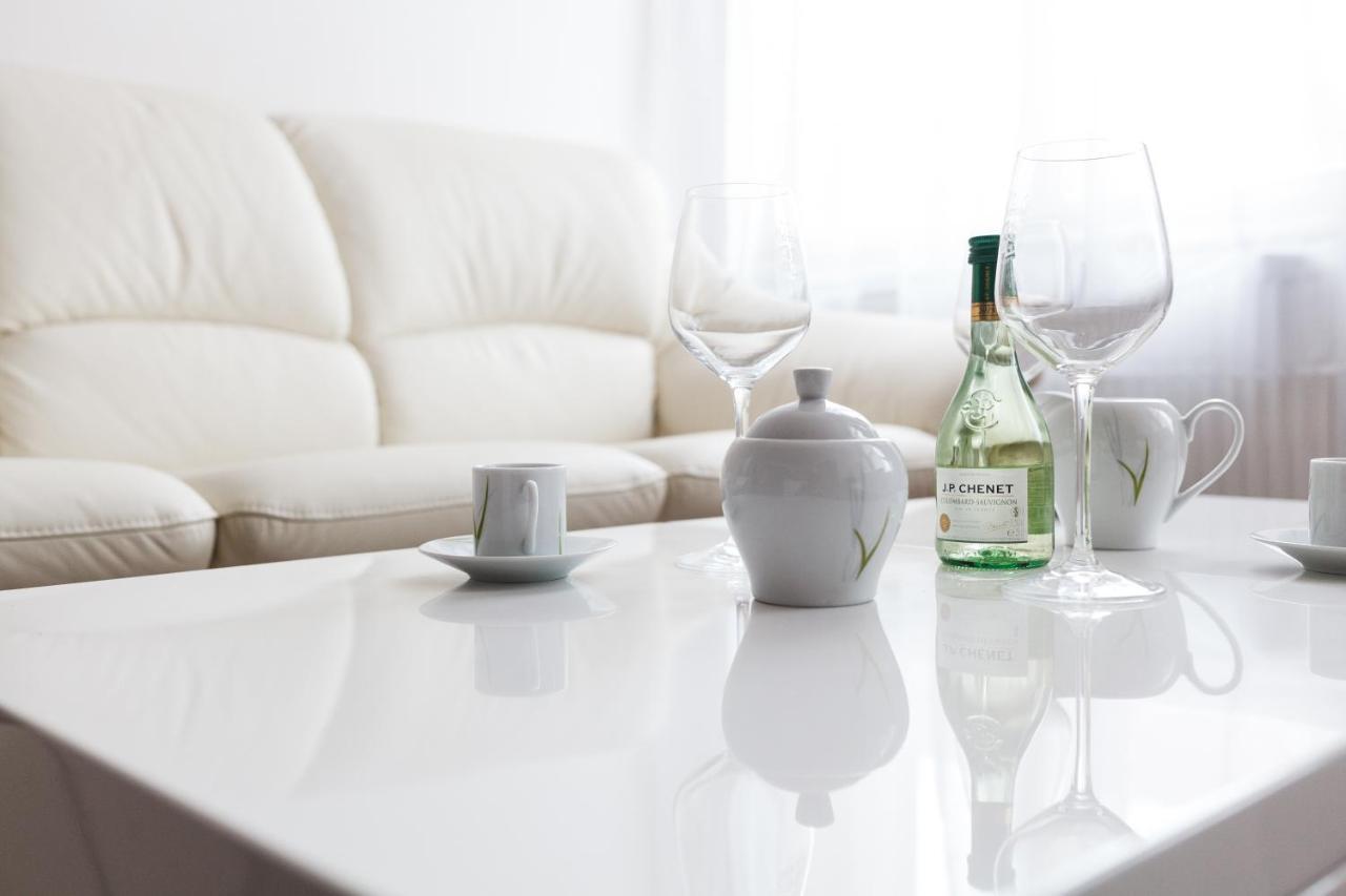 Prague Days - Stylish New Town Apartments Bagian luar foto