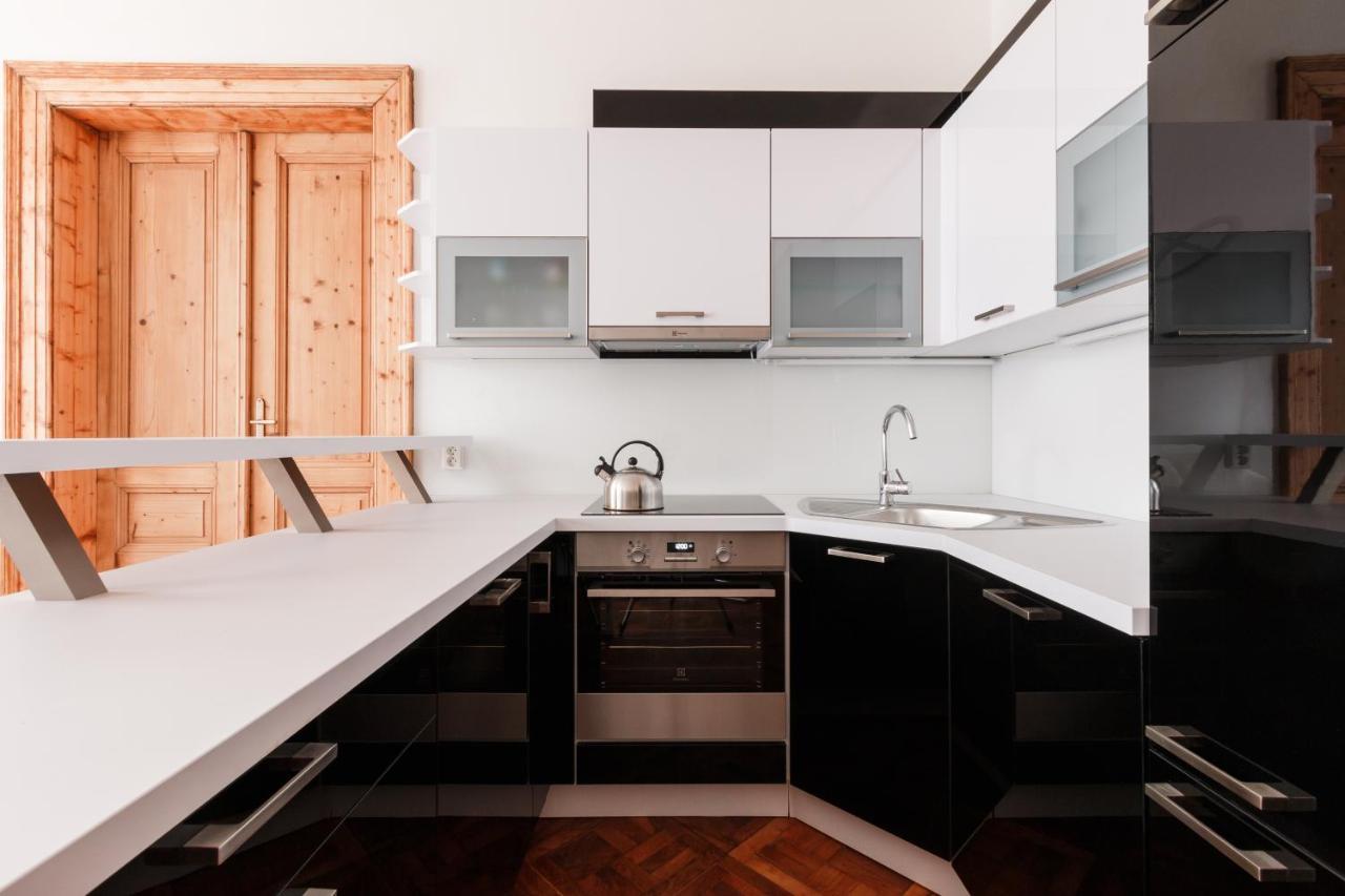 Prague Days - Stylish New Town Apartments Bagian luar foto