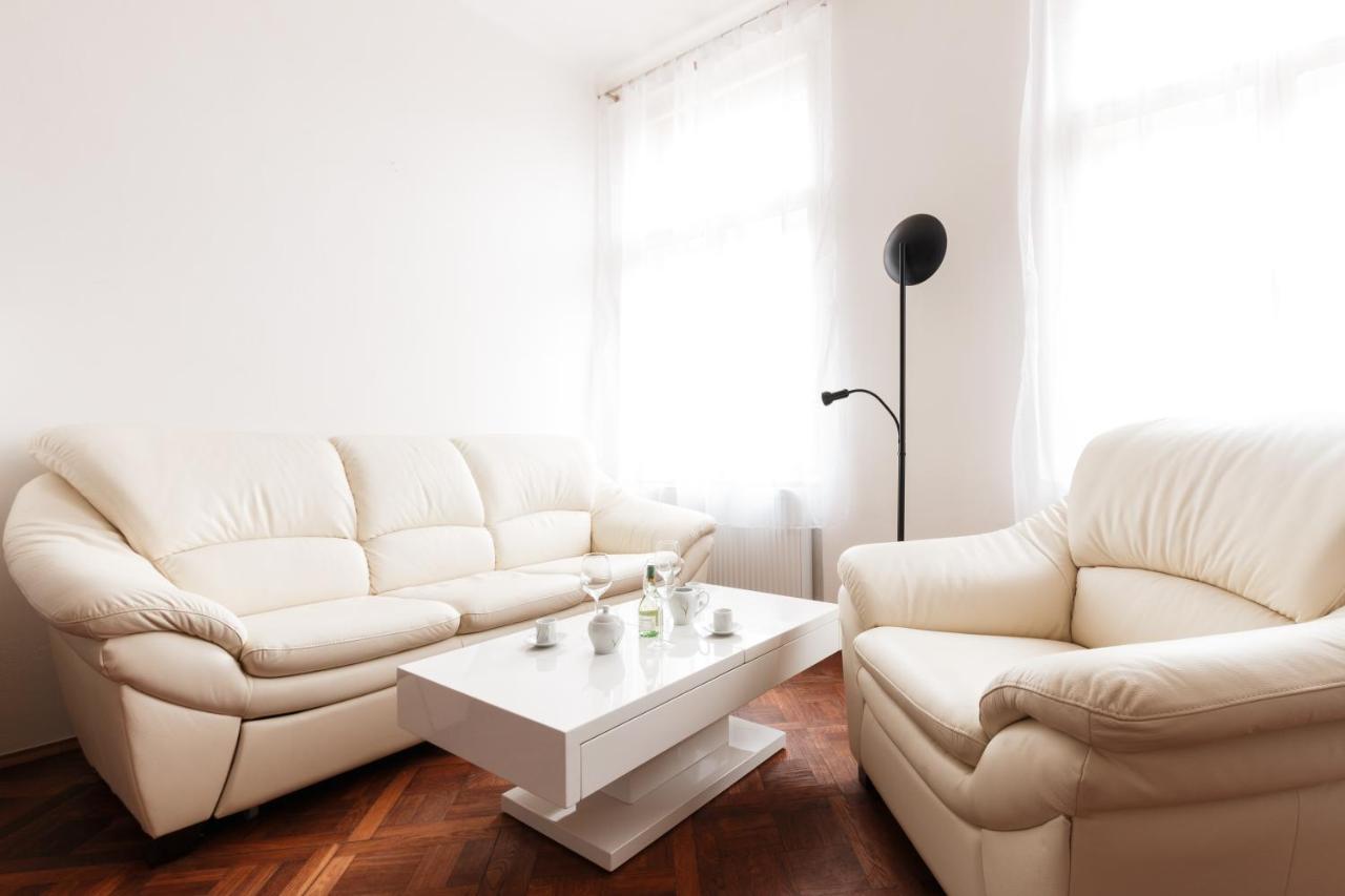 Prague Days - Stylish New Town Apartments Bagian luar foto